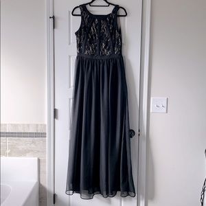 Long black formel dress